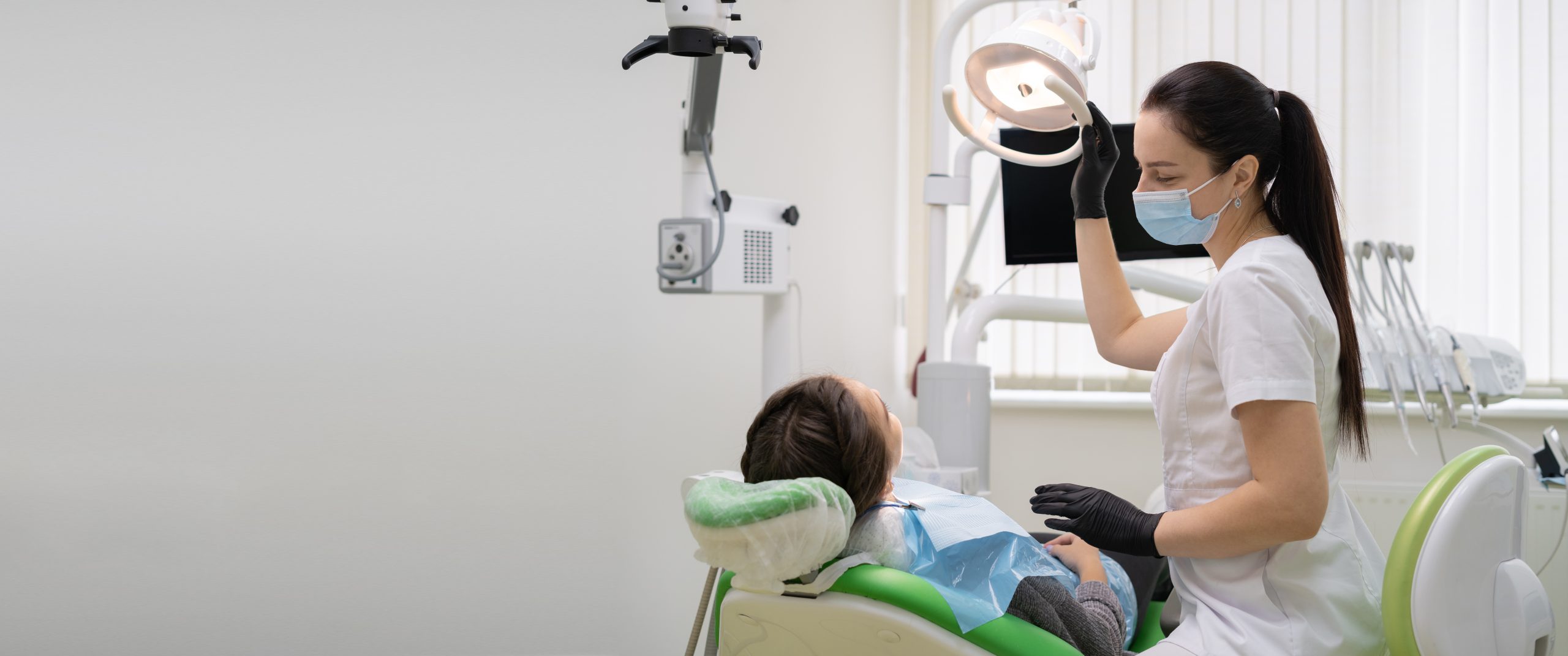 Implants with Temporary Teeth: What It Is and Who It’s Right For